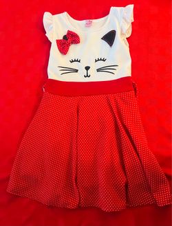 Girls' dresses, size M (7-8)