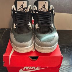 Jordan 4 Fear 