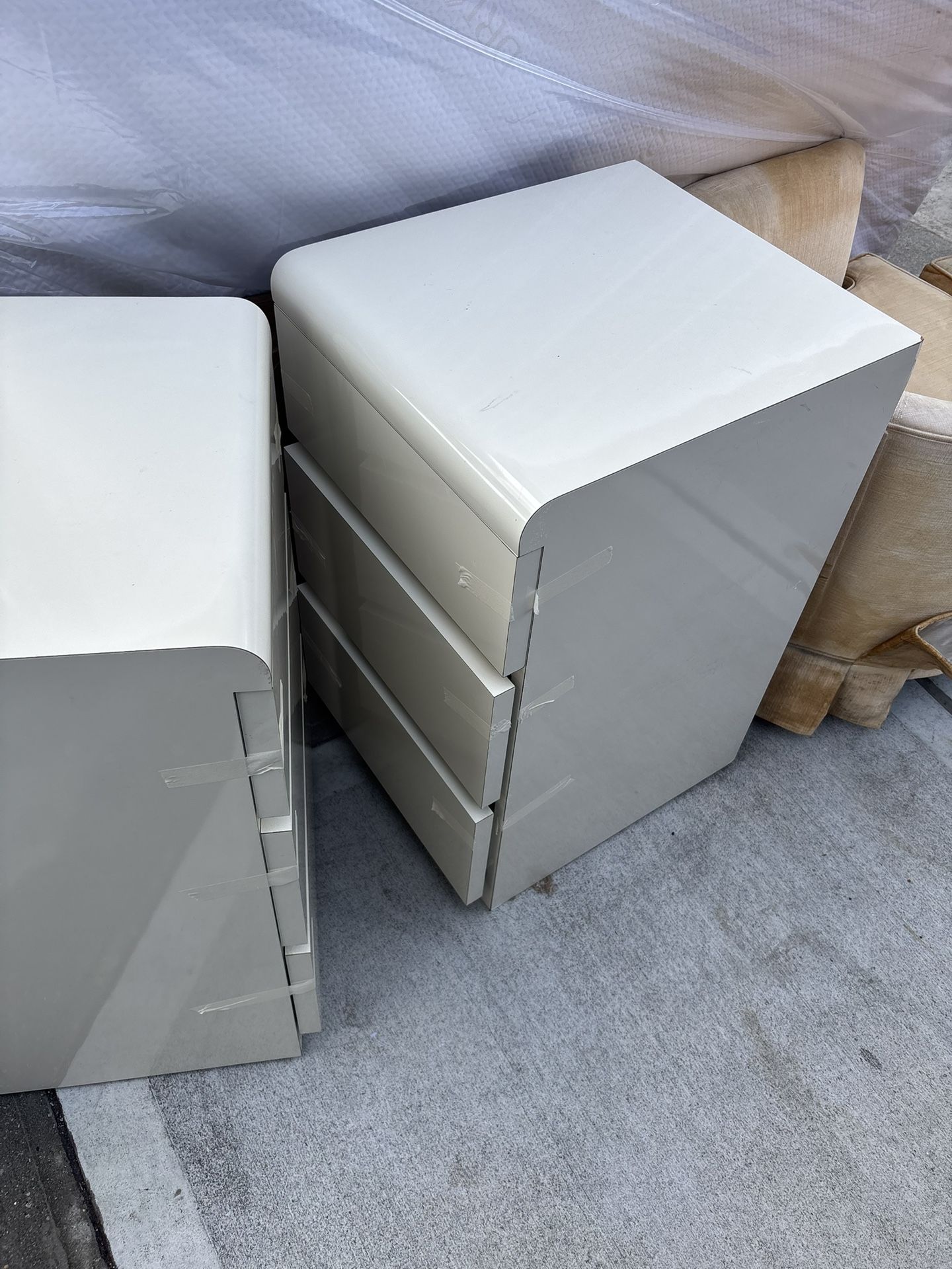 3 Nightstand/ Dressers