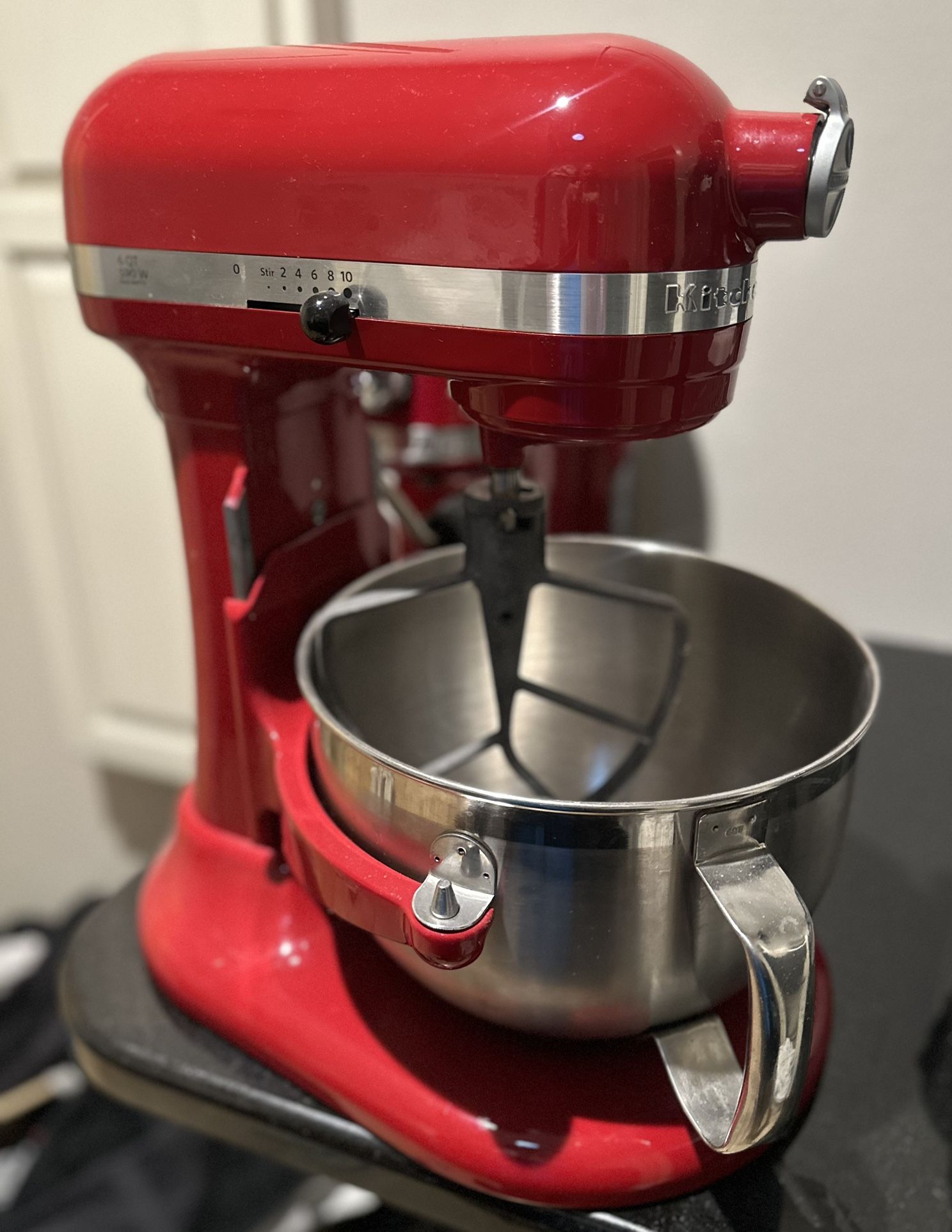 KitchenAid® 6 Quart Bowl-Lift Stand Mixer, Excellent Condition! Classic Empire Red, $550+