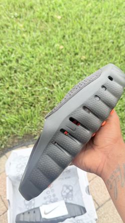 Nike mind slides