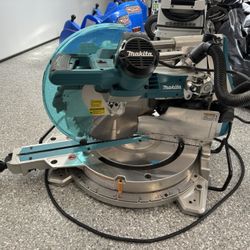 Makita Dual Bevel Sliding Compound Mitre Saw