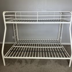 Metal Frame Bunk bed