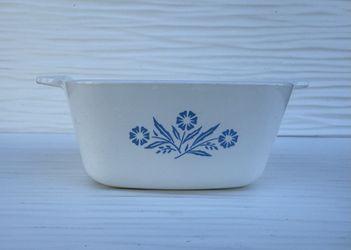 Vintage CorningWare Blue Cornflower P-43-B Casserole 22 Ounce
