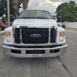 2018 Ford F-650