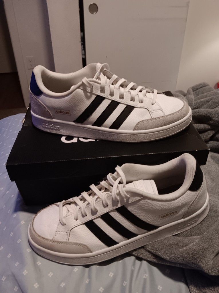 Mens Adidas / Size 13