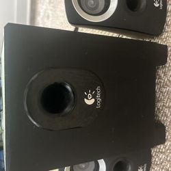 Logitech Z313 2.1 Speaker System with Subwoofer - Fully Working