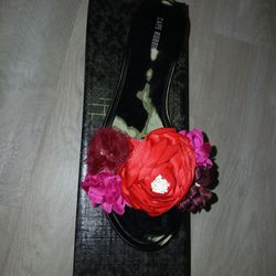 Flip Flop (Sandels) "NEW" SIZES ON THE BOXES