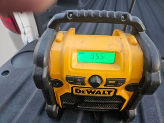 DeWalt Jobsite Radio