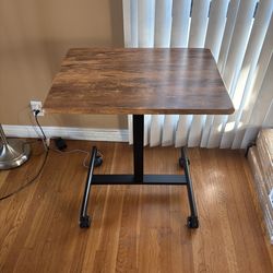 Mobile Desk - Adjustable