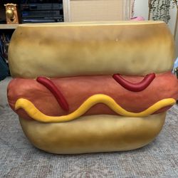 Hot Dog Stool