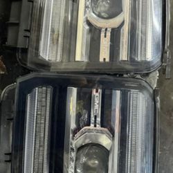 Headlight  Gmc Sierra Denali 14/18