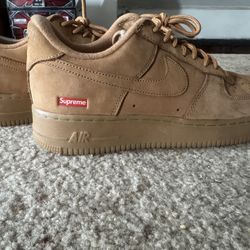 Men’s 10 Air Force 1 Supreme (wheat)