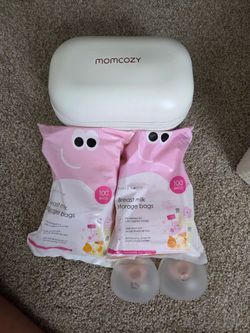 Momcozy breast pump
