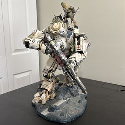 Titanfall Collectors Edition Statue