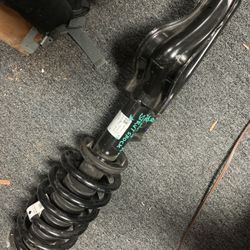 TESLA MODEL Y SHOCK STRUT RIGHT FRONT 2020 2021 2022 DUEL MOTOR 1188368-00-F OEM