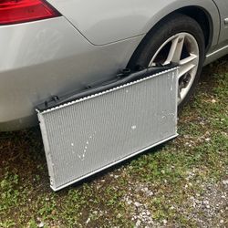 Radiator For 2003-2007 Honda accord V6 (J Series) 