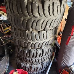 33 tires swampers