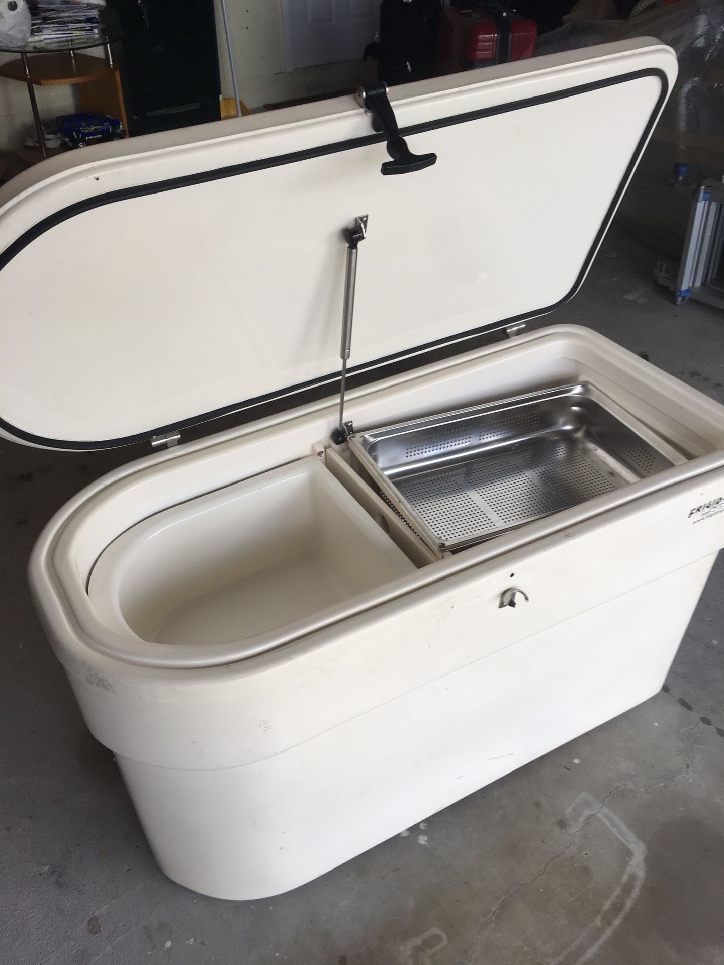 Frigid rigid coffin box cooler