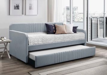 Daybed with Trundle