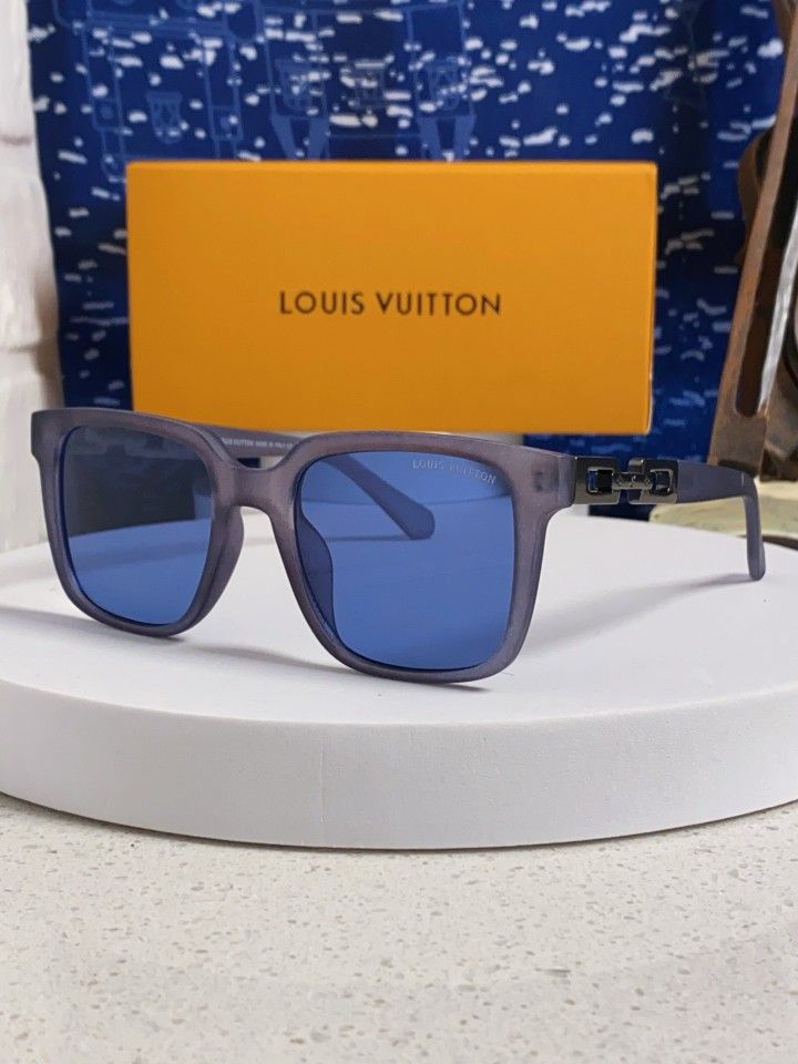 Square retro sunglasses for men and women