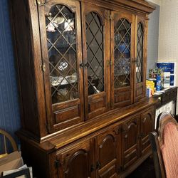 Oak With Leaded Glass China Cabinet 