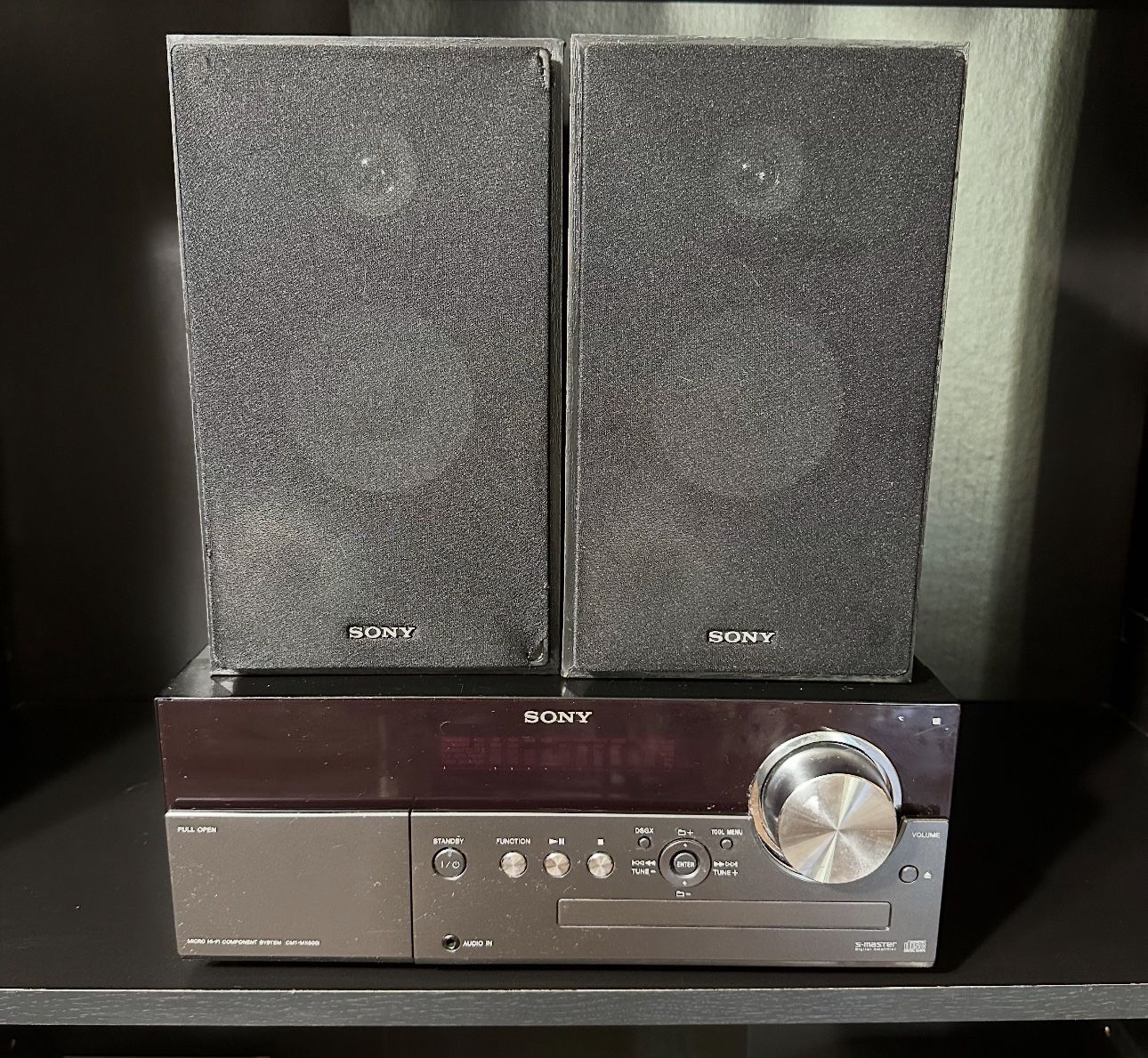 Sony Stereo System With Speakers