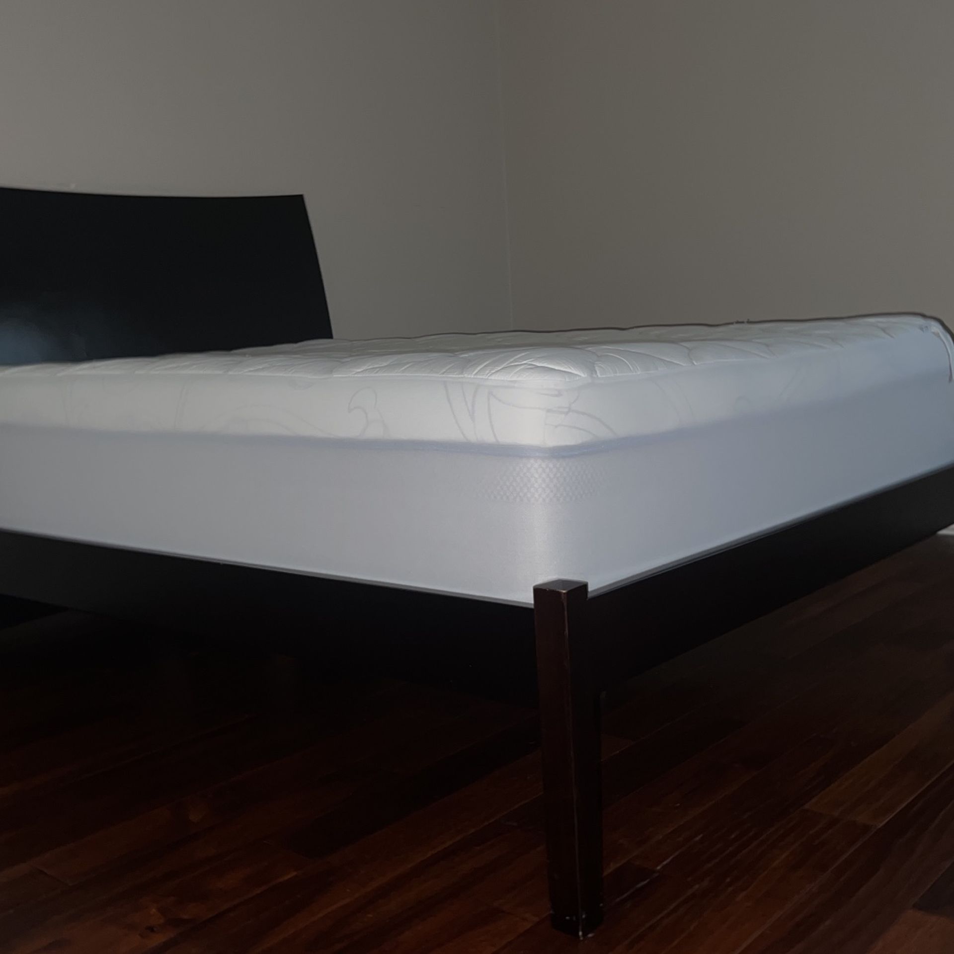 Queen Solid Wood Bed Frame Only (Mattress Not Included) for Sale in