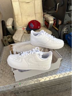 Nike Men’s Air Force 1 Size 8 White