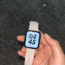 Apple Watch Series 4 