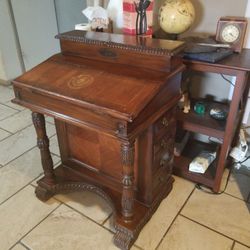 Capt Jack Clipper Ship Desk