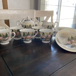 Antique Japanese hand painted Kutani porcelain tea set