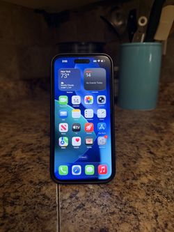IPhone 15 Plus (Unlocked) with Case included