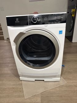 Electrolux Front Load Electric Dryer