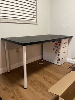 IKEA DESK