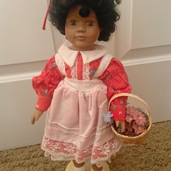 TUSSINI Collection PORCELAIN Cora
