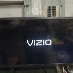19 inches TV.$25 Works Not smart. Fresno 