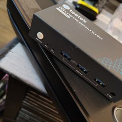 Teetek USB 3.0 Display port Kvm Switch