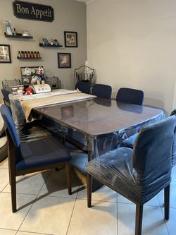 Comedor 9 personas como nuevo de pura madera