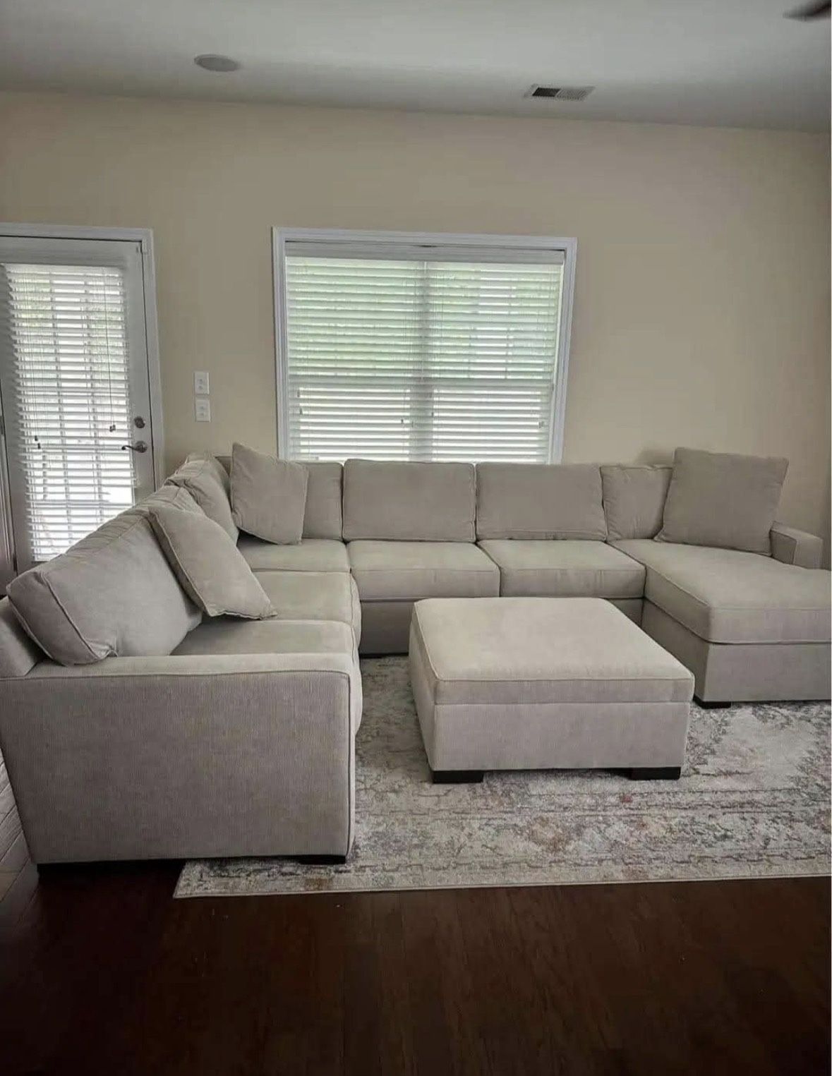 Sectional Couch 