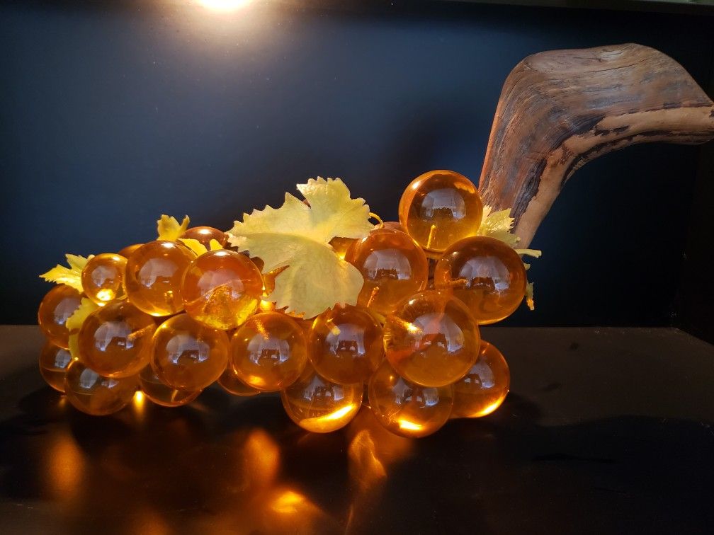 VINTAGE LUCITE ACRYLIC GRAPE CLUSTER 17" W By 9"H ON DRIFTWOOD AMBER TO ORANGE HUE