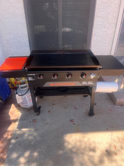 Blackstone 36” 4-Burner Propane Griddle – Great Condition, Well-Maintained + Full Propane Tank!