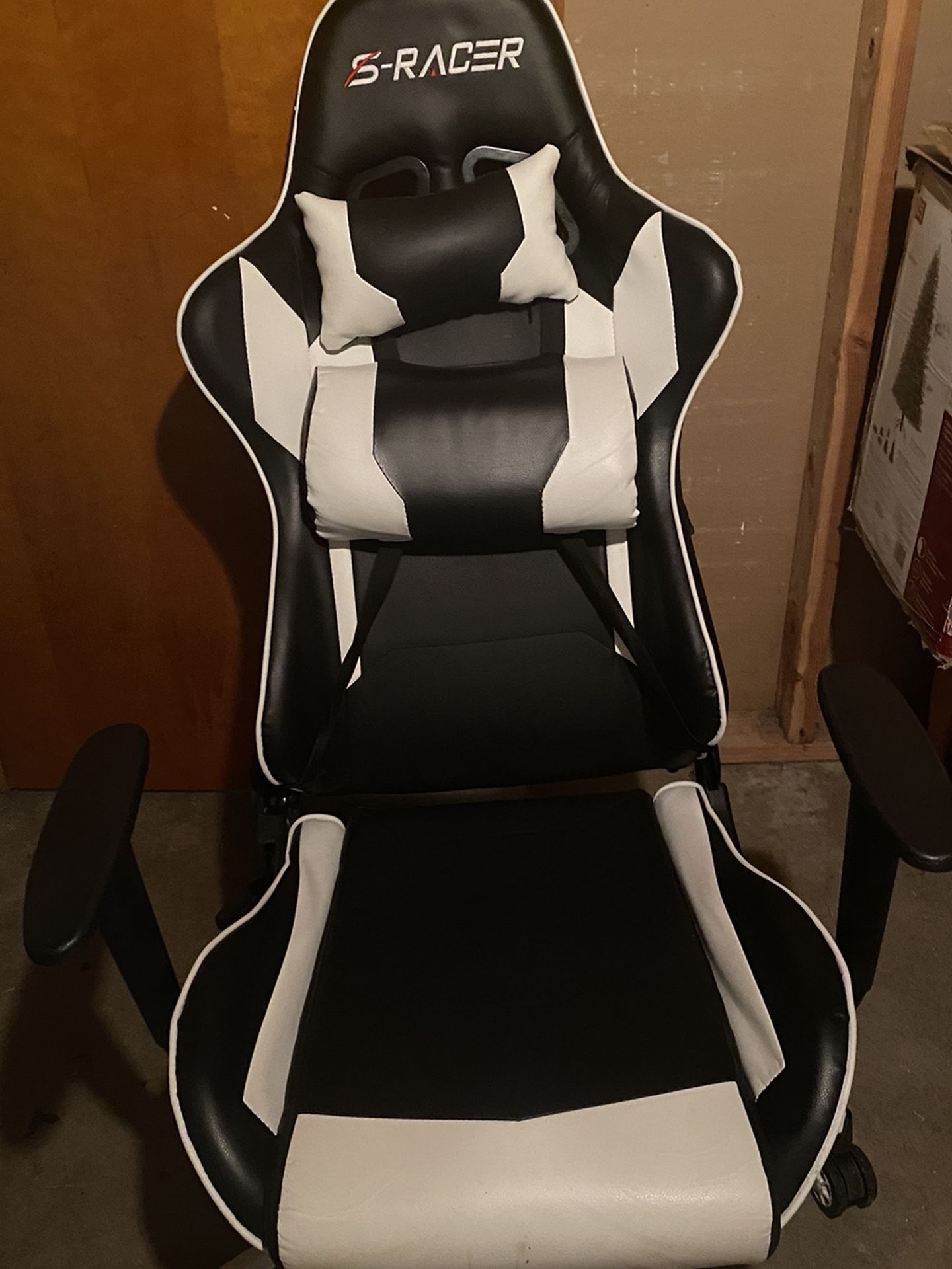 St Racer Chair S-RACER Chair for Sale in Philadelphia, PA - OfferUp