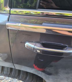 GM 23-22-7745 Window Reveal Trim