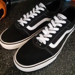 Vans Mens 10.5 Good Condition 