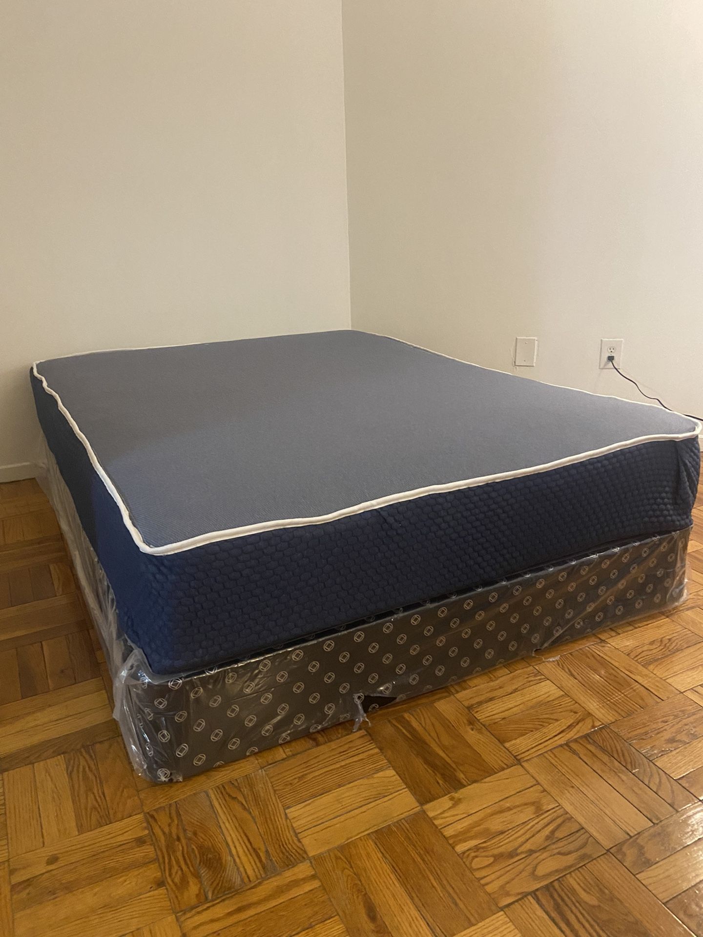 Queen Mattress Come With Free Box Spring Free Delivery To Reasonable