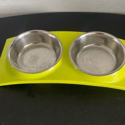SMALL DOGS OR CATS FOOD TRAY  $6