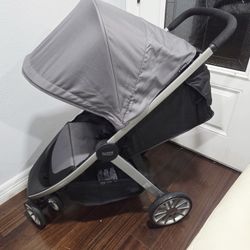 Britax B-Lively Lightweight Stroller