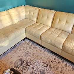 *** Free Sectional Sofa ***