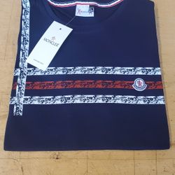 A Stylish Classic T-shirt 